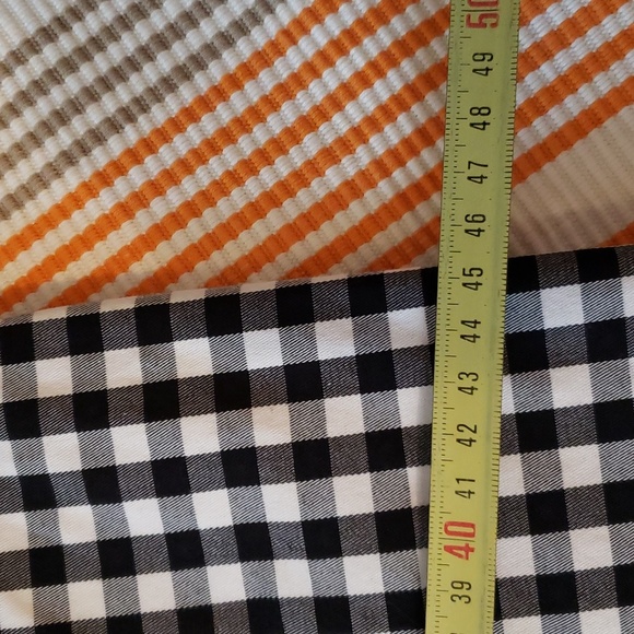 Ann Taylor black and white capris - Picture 4 of 9